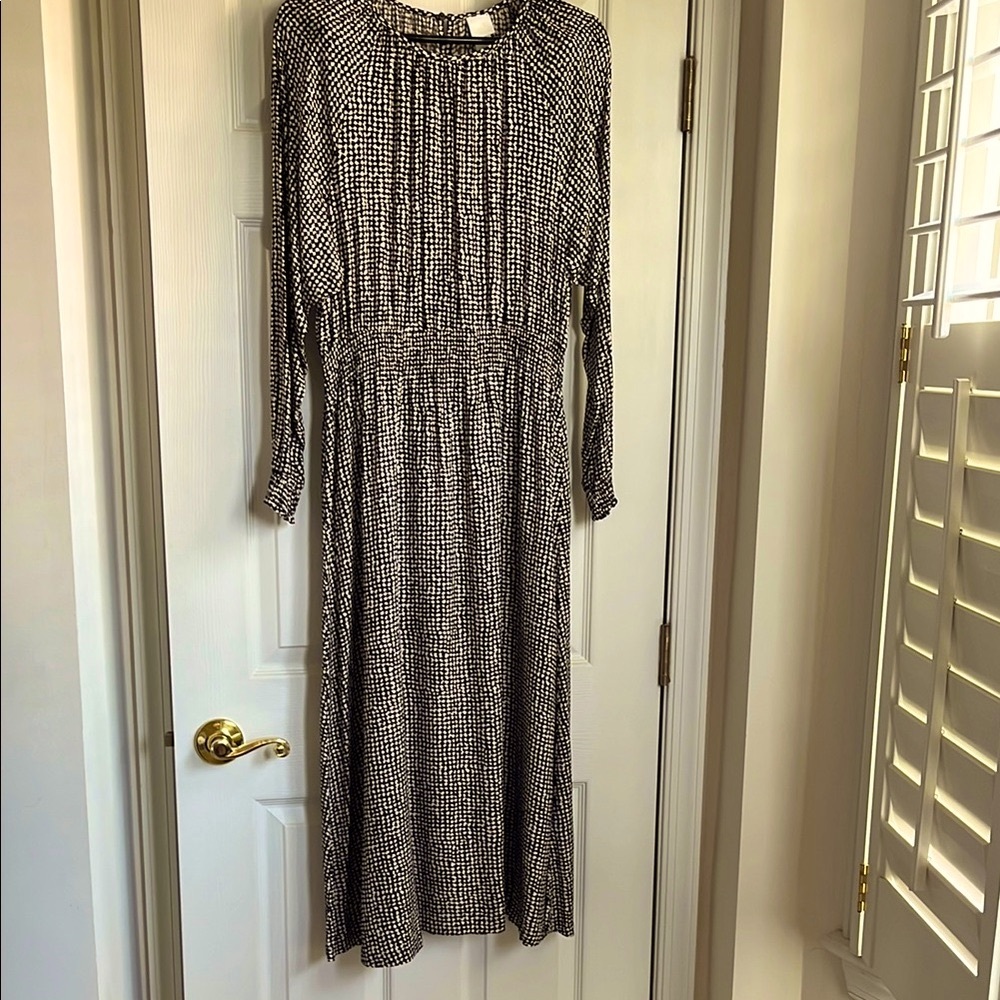 NWT - H&M sz S midi dress long-sleeved super comfy elastic waist&cuffs blk/cream